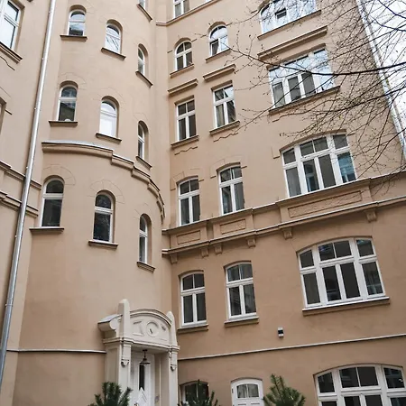 B68 Apartment 5 Appartamento *